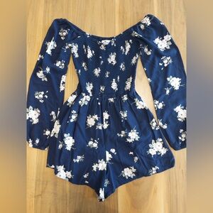 Hollister Navy Blue Printed Romper – Size XS